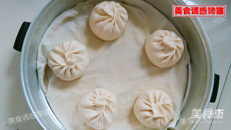 Pork Buns with Taro Barbecued Sauce recipe