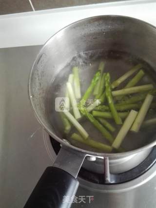 Asparagus and Cheese Salad recipe