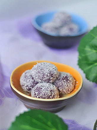 Coconut Purple Sweet Potato Cake recipe