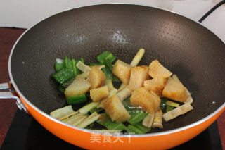 Stir-fried Rice Dumplings with Spring Bamboo Shoots recipe
