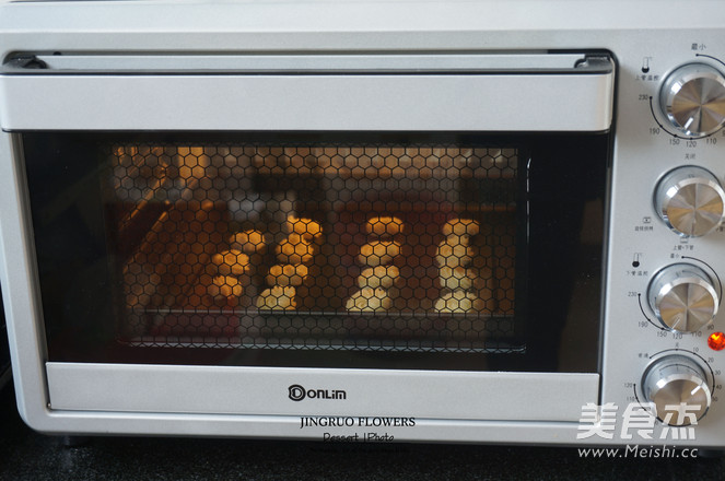 Milky Almond Cookies recipe