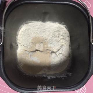 #aca烤明星大赛# Bean Paste Flower Bread recipe