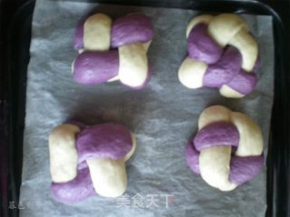 Bicolor Flower Bread recipe