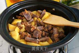 Roast Potatoes and Beef recipe