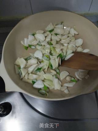 Stir-fried Spinach with Pleurotus Eryngii recipe