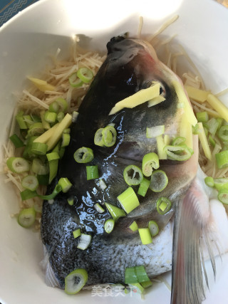 Steamed Fish Head with Enoki Mushroom and Chopped Pepper recipe