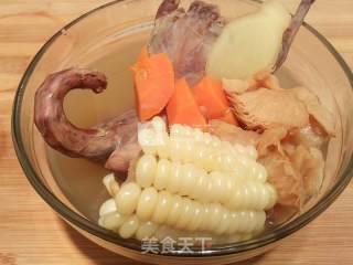 Hericium and Pigeon Corn Soup recipe