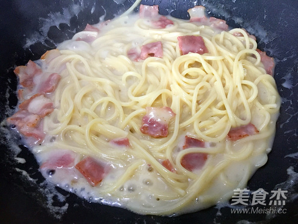 Creamy Bacon Pasta (lazy Version) recipe