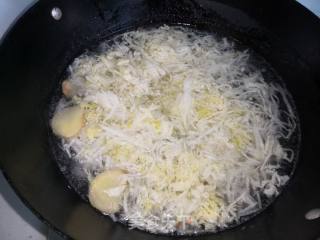 Pork Belly Stewed with Sauerkraut and Frozen Tofu recipe