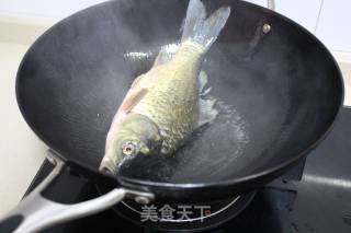 Crucian Tofu Soup recipe