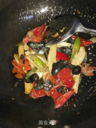 Stir-fried Yam with Vegetables recipe
