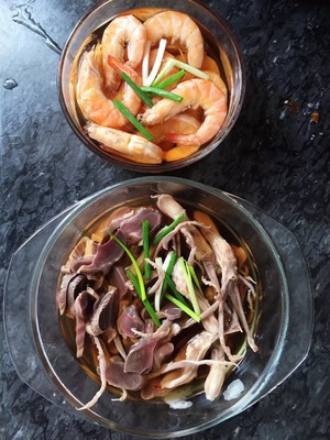 Braised Duck Tongue, Prawns, Duck Gizzards recipe