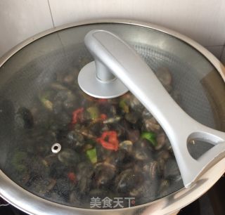 Stir-fried Clams with Hemp Pepper recipe