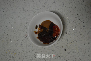 Assorted Vegetables in Fragrant Pot-self-fried Sauce is More Fragrant recipe