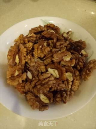 Stir-fried Walnuts in Sugar recipe