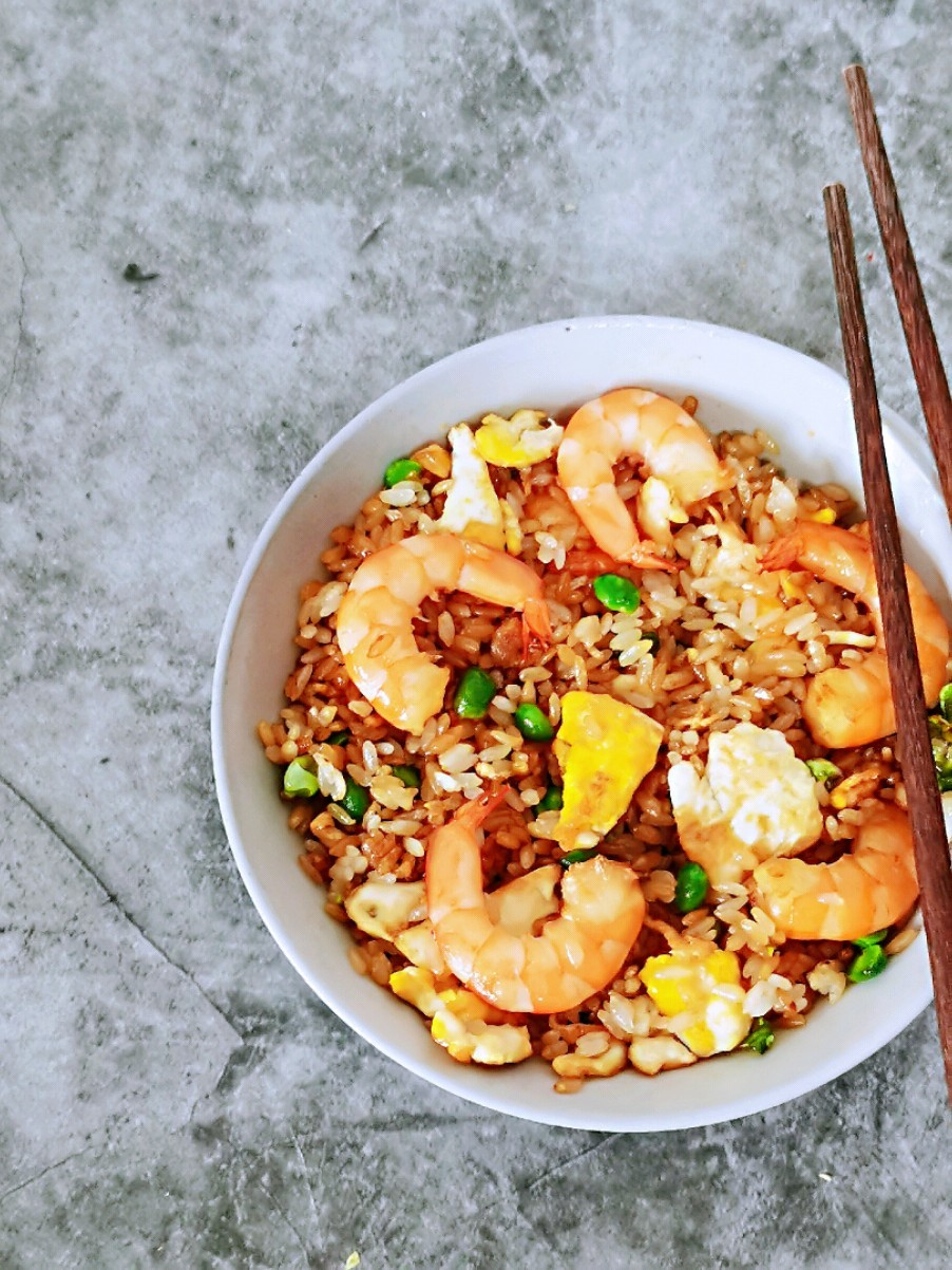 A Must for Lazy People, The Shrimp Fried Rice is Delicious Enough to Add to The Bottom of The Bowl recipe
