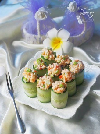 Shrimp, Asparagus and Cucumber Sushi Roll recipe