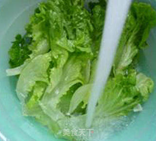 Stir-fried Lettuce with Clove Fish recipe