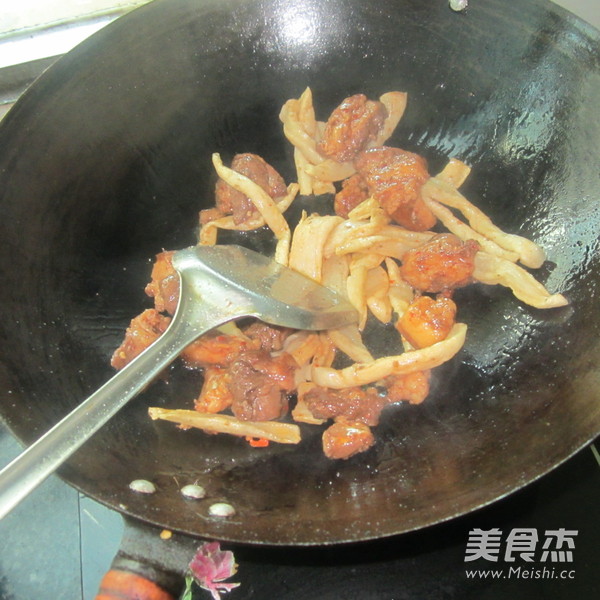 Diced Pork with Dried Radish Strips recipe