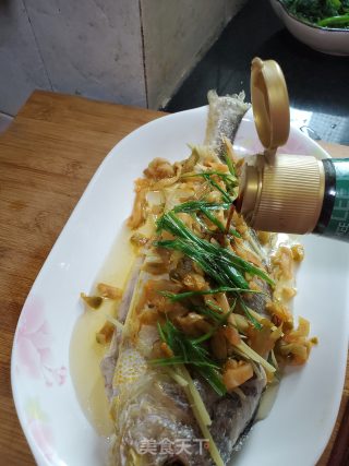 Steamed Yellow Croaker with Mustard recipe