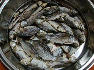 Appetizer with Rice----------【chopped Pepper Dried Crucian Carp】 recipe