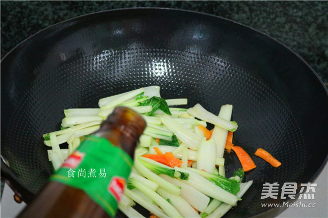 Stir-fried Cabbage Stem recipe