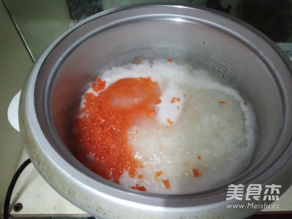 Carrot Congee with Salted Duck Eggs recipe