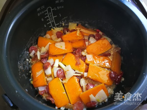 Braised Rice with Sausage and Pumpkin recipe