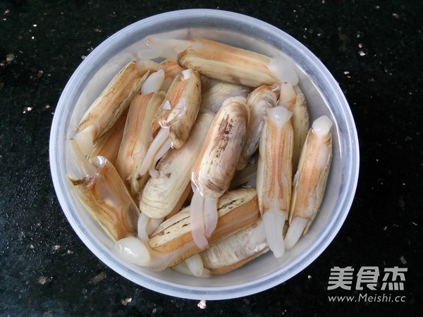 Scallion Razor Clams recipe