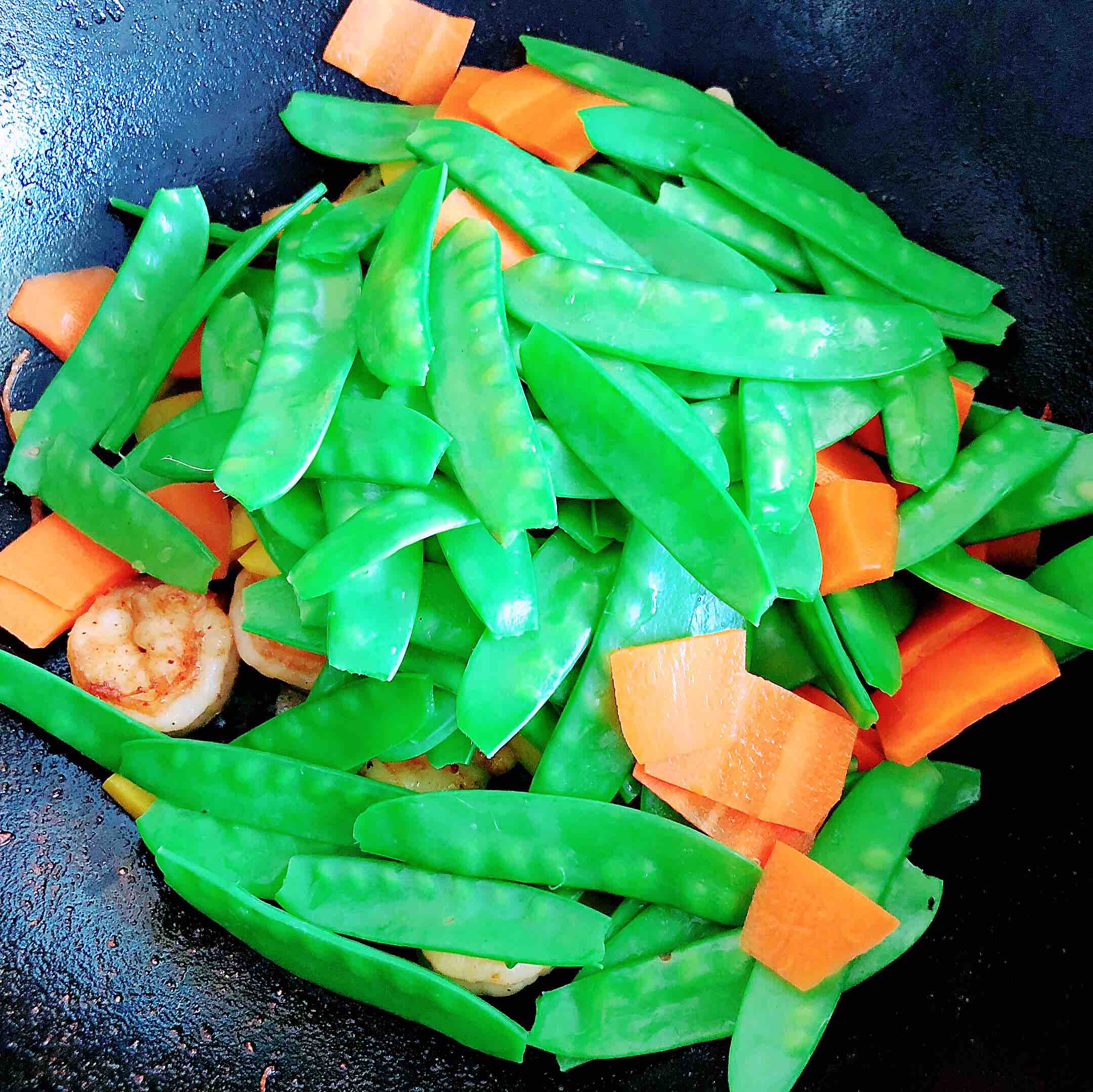 Fried Shrimp with Snow Pea recipe