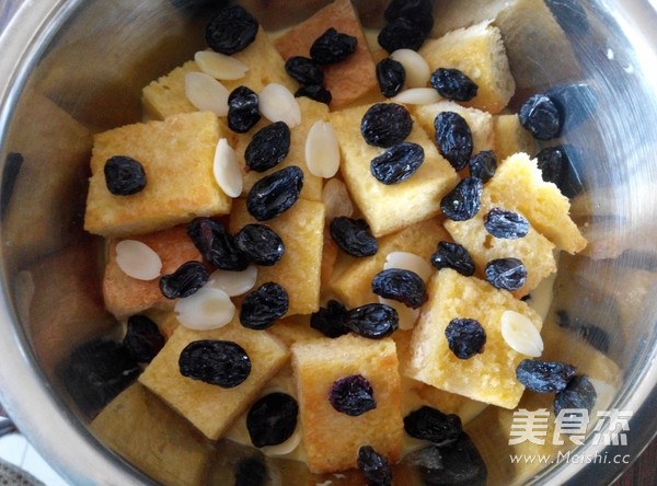 Blackcurrant Bread Pudding recipe