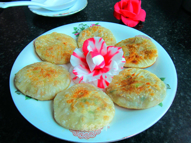 Scallion and Fragrant Pot Stickers recipe