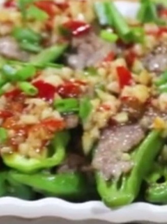 [green Pepper Wrapped Pork] Don’t Stir Fry The Green Peppers, Add The Meat to The Green Peppers