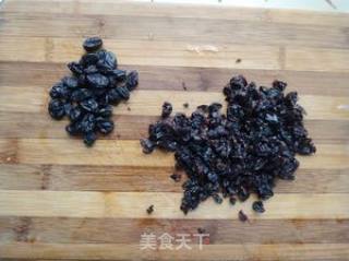Can Make Cake without An Oven-bowl Steamed Blackcurrant Cake recipe