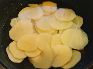 How to Eat Potatoes in Ecstasy! Sour and Spicy Appetizing Cold Potato Chips recipe