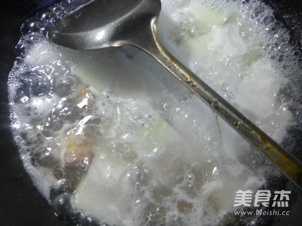 Clam and Winter Melon Soup recipe