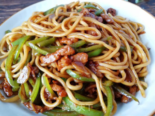 Fried Noodles with Hot Peppers recipe