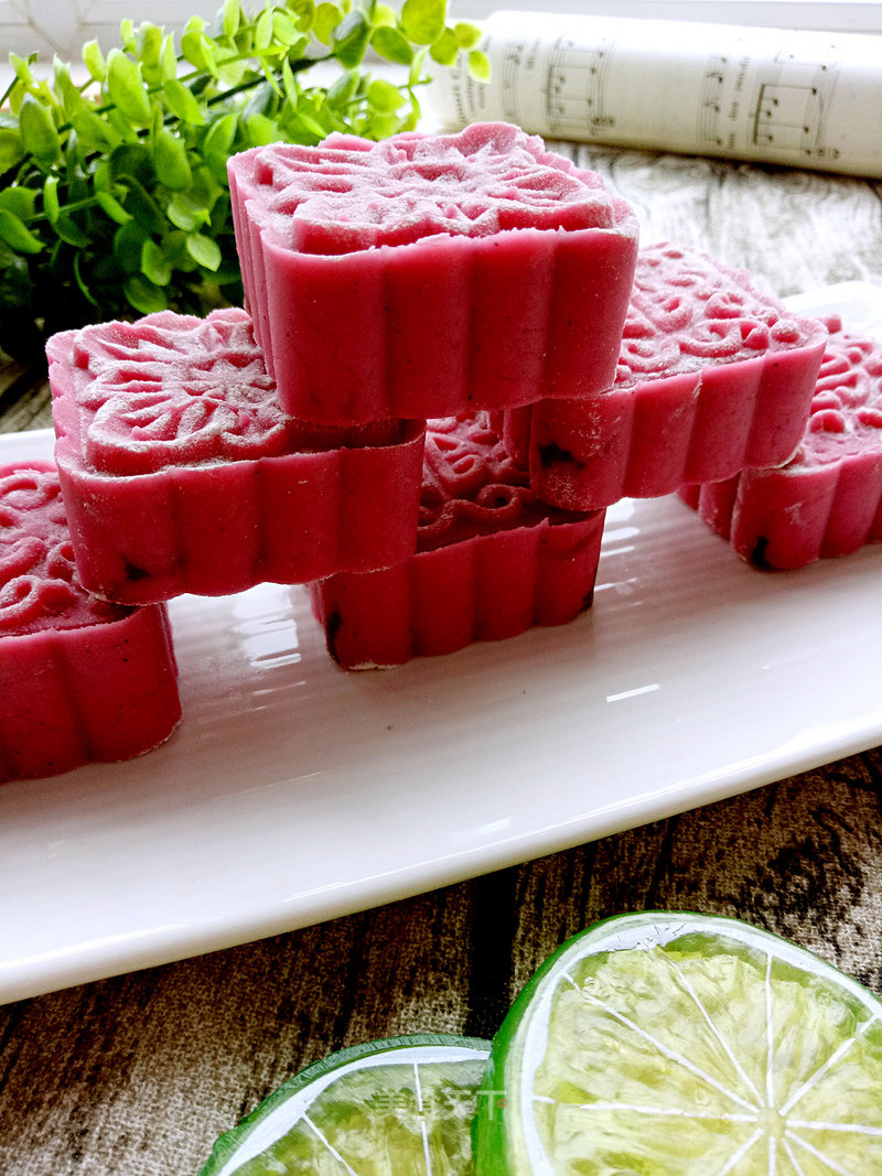 Xinliang First Baking Competition#pitaya Snowy Mooncakes recipe