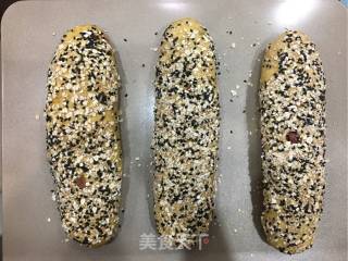 #四sessionito is A Love to Eat Festival#high-fiber Goji Berry Cheese Honey Bean Soft European Buns recipe