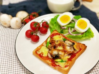 Mini Eel Toast Pizza recipe