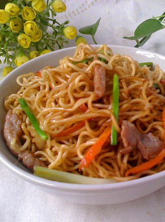 Fried Noodles with Shredded Pork recipe