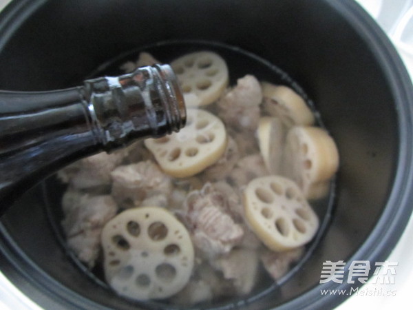 Lotus Root Pork Ribs Soup recipe