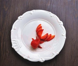 Goldfish (strawberry Creative Placing) recipe