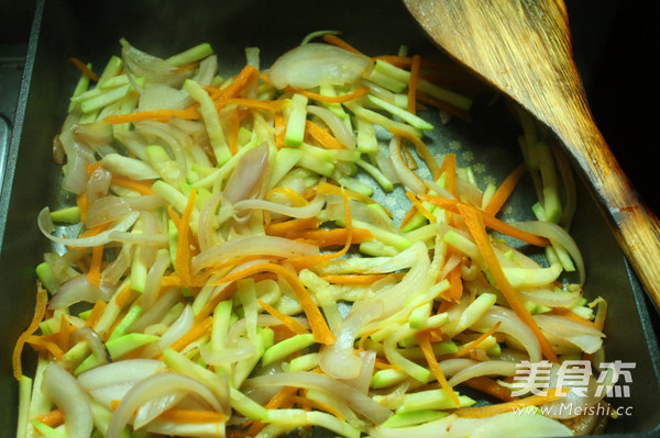 Korean Spicy Seafood Mixed Cold Noodles recipe