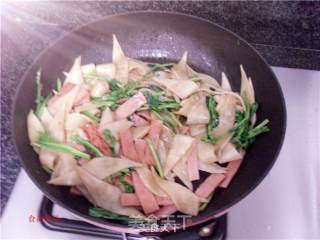 Fried Noodles with Choy Sum and Egg recipe