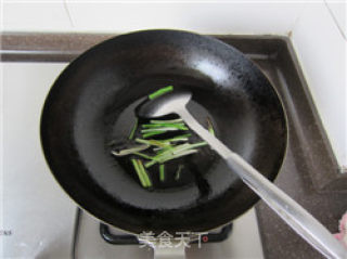 Leek Sprouts in Oyster Sauce recipe