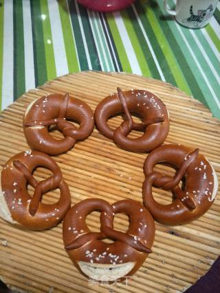 Bavarian Whole Wheat Lye Bread recipe