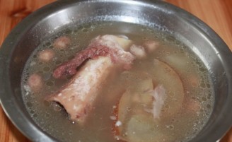 Old Cucumber Pork Bone Carp Soup