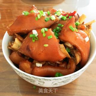 Roast Pork Feet recipe