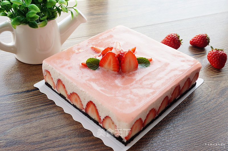 Strawberry Yogurt Mousse Cake (6 Inches) recipe